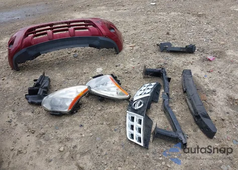 2013 Nissan Rogue S z USA, uszkodzony, nr VIN JN8AS5MT4DW024910